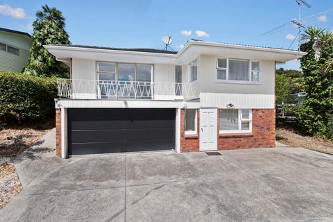 19 Shanaway Rise, Hillcrest, Auckland