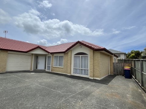 30 Hugh Green Drive, Pinehill, Auckland