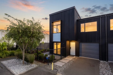 8 Alexander French Close, Silverdale, Silverdale