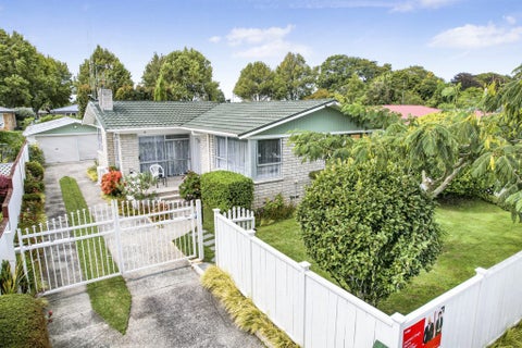 33 De Vere Crescent, Chartwell, Hamilton