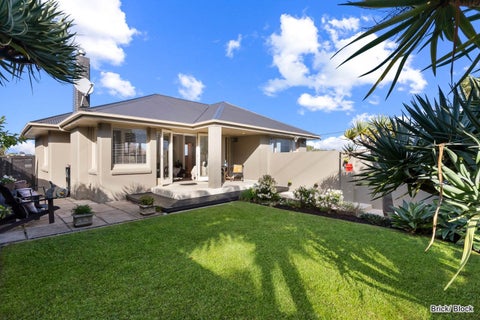 1/2 Inglis Street, Birkenhead, Auckland