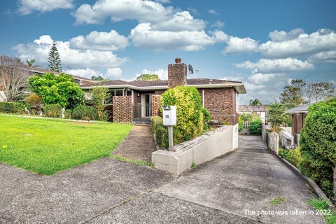 75 Gossamer Drive, Pakuranga Heights, Auckland