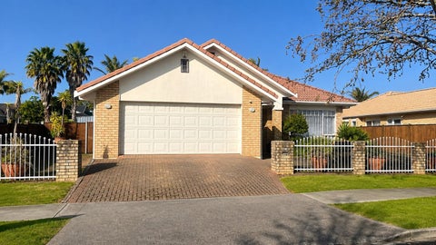 14 Corta Bella Place, Golflands, Auckland