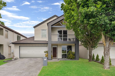 16 Bruce Pulman Drive, Takanini, Auckland