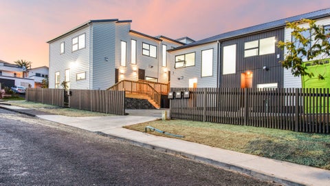 6/15 Locket Road, Glenfield, Auckland