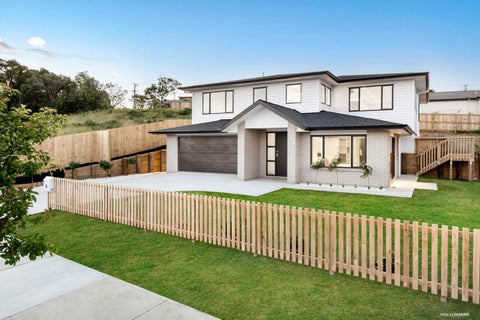 9 Surf View Crescent, Red Beach, Red Beach