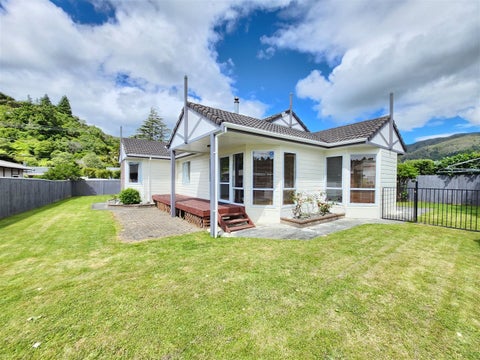 26 Glen Road, Stokes Valley, Lower Hutt