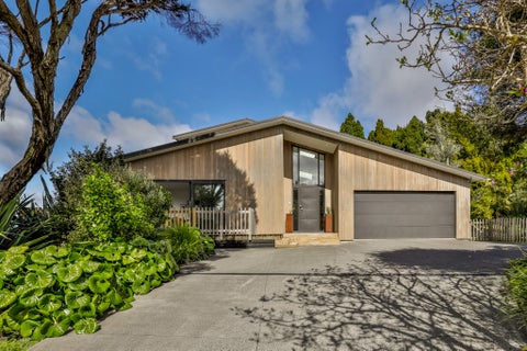 75 Minnehaha Avenue, Titirangi, Auckland