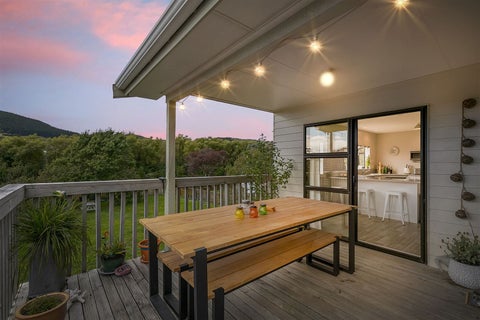 308 Main Road, Tawa, Wellington