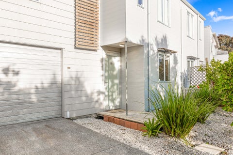 32 Albionvale Road, Glen Eden, Auckland