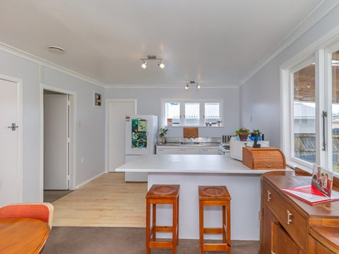 12 Ryder Crescent, Levin, Levin