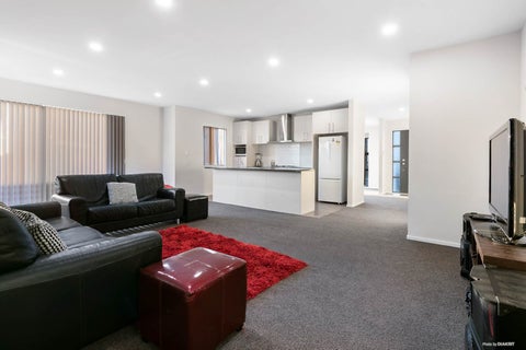 11 Soaring Bird Drive, Takanini, Auckland
