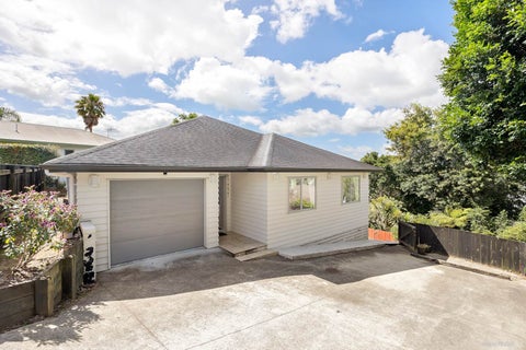 1/15 Cherry Tree Place, Massey, Waitakere