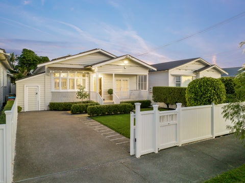 12 Oban Road, Westmere, Auckland
