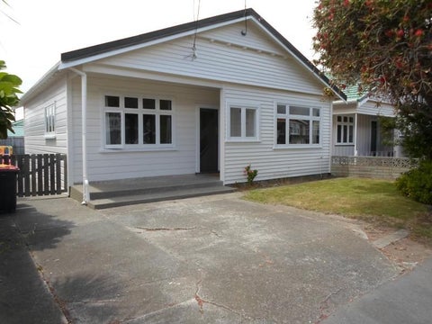 34 Palm Avenue, Lyall Bay, Wellington