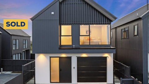 16 Hampshire Lane, Karaka, Papakura