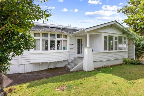 15 Rossgrove Terrace, Mount Albert, Auckland