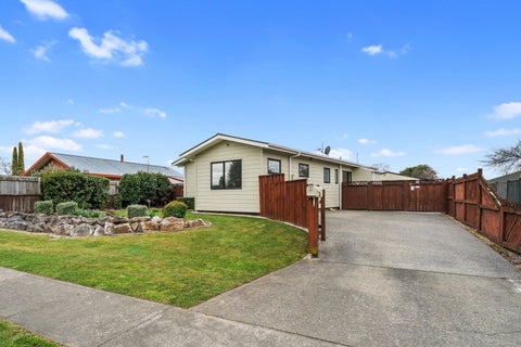 33 Starveall Street, Brightwater