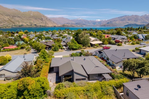 58 Rata Street, Wanaka