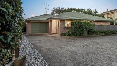 2/9 Edgewater Grove, Orewa, Orewa