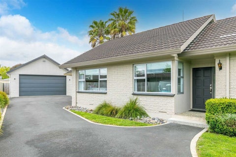 16 Glen Lynne Avenue, Queenwood, Hamilton