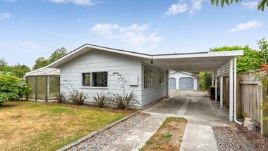 14 Frederick Street, Carterton