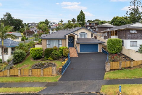 74 Velma Road, Hillcrest, Auckland