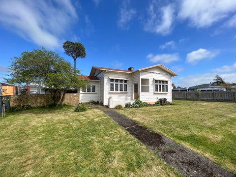 7 Seddon Street, Dannevirke