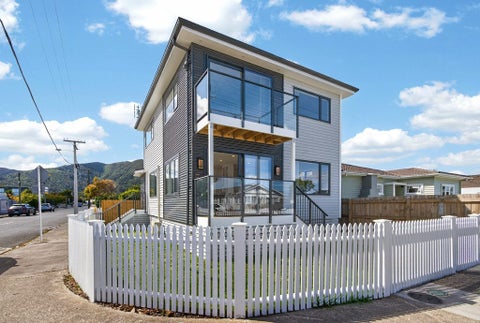 2 Meadows Avenue, Waiwhetu, Lower Hutt