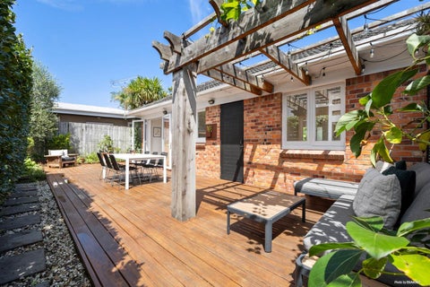 7 Bromley Place, Glen Innes, Auckland