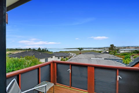 1/10 Bannings Way, Hobsonville, Auckland
