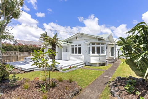 27 Horotutu Road, Greenlane, Auckland