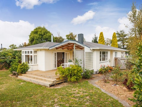 2 Norwich Place, Awapuni, Palmerston North
