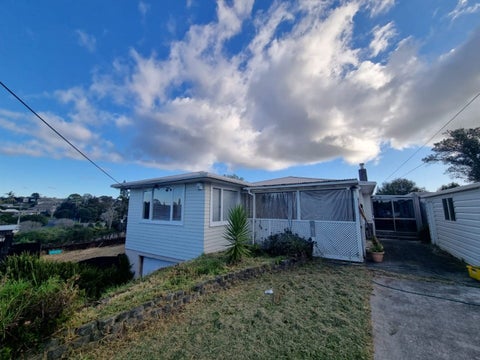 11 Matipo Road, Te Atatu Peninsula, Auckland