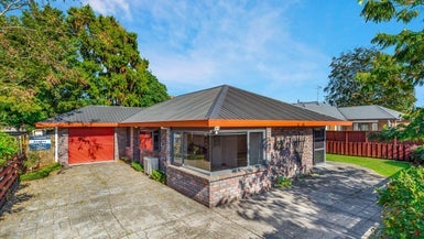 74 Clarkin Road, Fairfield, Hamilton