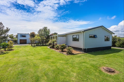 22 Kiharoa Street, Otaki Beach, Otaki