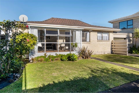 2/438 Hibiscus Coast Highway, Orewa, Orewa