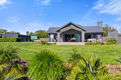 106 Airport Drive, New Plymouth Airport, New Plymouth