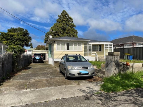 8 Brains Road, Kelston, Auckland