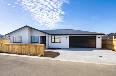 22 Woodley Road, Richmond