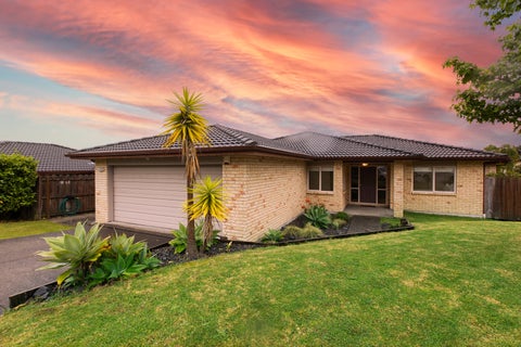 5 Neaptide Close, Red Beach, Red Beach