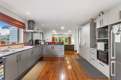 27 Mcintyre Road, Mangere Bridge, Auckland