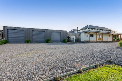 37 Warwick Road, Stratford