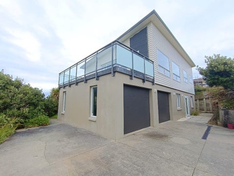 17 Terrace Road, Titahi Bay, Porirua