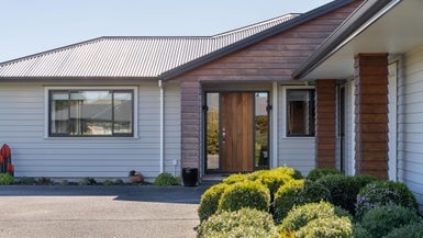 6 Camellia Lane, Carterton