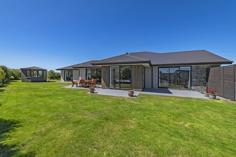 74 Faulks Drive, Lincoln, Lincoln