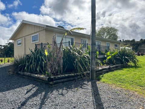 98 Muriwai Road, Waimauku, Waimauku