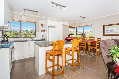 1/112 Oaktree Avenue, Browns Bay, Auckland
