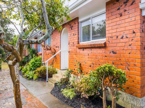 2/16 Akehurst Avenue, New Lynn, Auckland