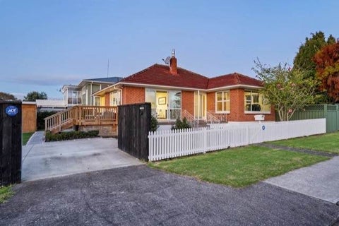14B Tainui Terrace, Mangere Bridge, Auckland